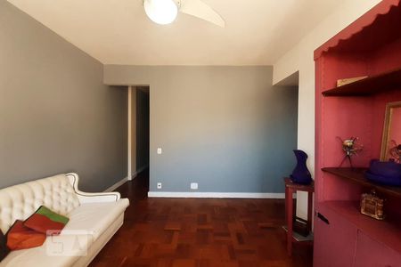 Apartamento à venda com 65m², 2 quartos e 1 vagaSala