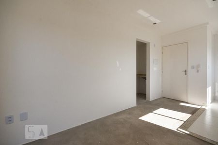 Sala de apartamento à venda com 1 quarto, 32m² em Vila Mazzei, São Paulo