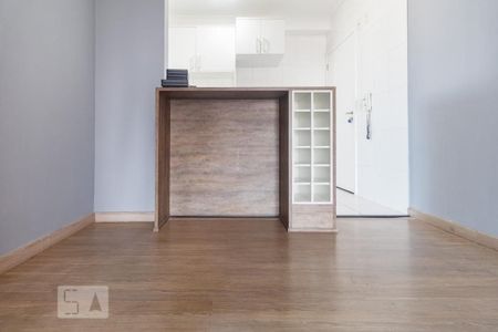 Sala de apartamento para alugar com 3 quartos, 83m² em Vila Alexandria, São Paulo