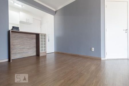 Sala de apartamento para alugar com 3 quartos, 83m² em Vila Alexandria, São Paulo