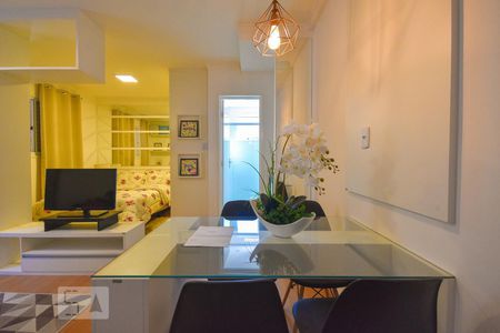 Sala de apartamento à venda com 1 quarto, 33m² em Vila Mazzei, São Paulo