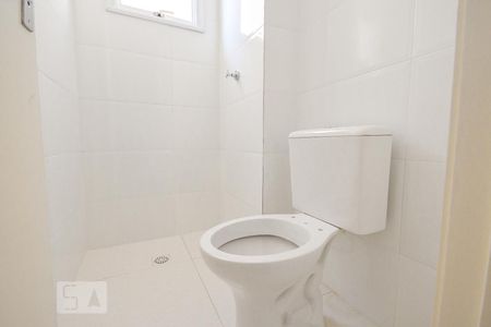 Banheiro de apartamento à venda com 1 quarto, 29m² em Vila Mazzei, São Paulo