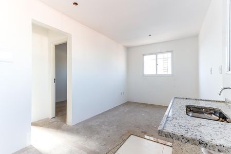 Sala e Cozinha de apartamento à venda com 1 quarto, 32m² em Vila Mazzei, São Paulo