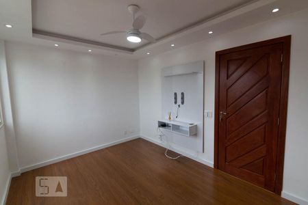 Sala de apartamento para alugar com 2 quartos, 50m² em Vila Isabel, Rio de Janeiro