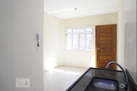 Sala/Cozinha de apartamento para alugar com 2 quartos, 42m² em Cidade Antônio Estevão de Carvalho, São Paulo