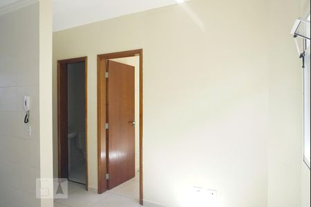 Sala/Cozinha de apartamento para alugar com 2 quartos, 42m² em Cidade Antônio Estevão de Carvalho, São Paulo