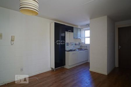 Sala de apartamento à venda com 2 quartos, 38m² em Mário Quintana, Porto Alegre