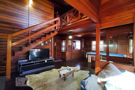 Sala de casa à venda com 3 quartos, 162m² em Niterói, Canoas