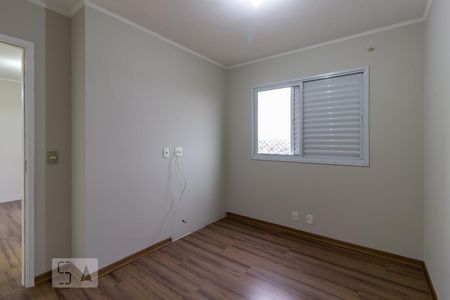 Quarto 1 de apartamento para alugar com 2 quartos, 56m² em Jardim Maria Helena, Barueri