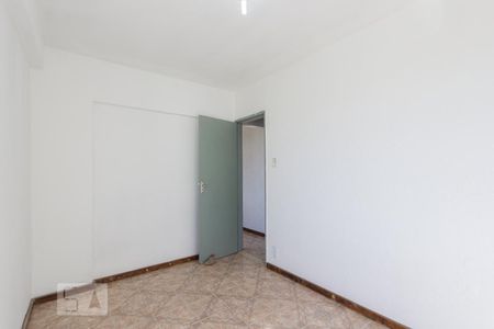 Quarto 1 de apartamento para alugar com 2 quartos, 48m² em Taquara, Rio de Janeiro