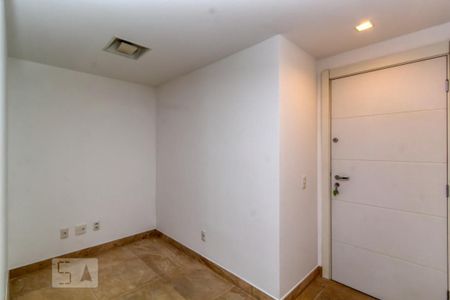 Hall de Entrada de apartamento para alugar com 3 quartos, 152m² em Centro Cívico, Curitiba