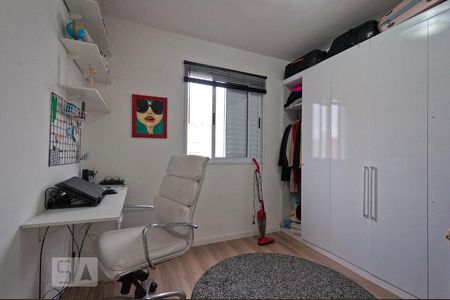 Quarto 2 de apartamento para alugar com 2 quartos, 47m² em Jardim Sao Francisco (zona Leste), São Paulo