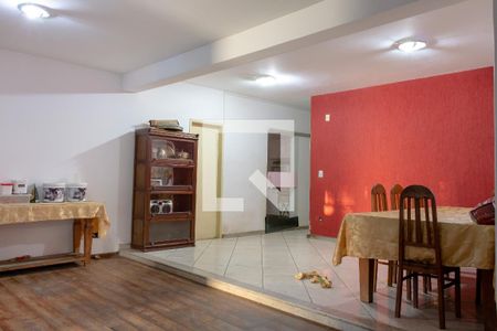 Casa à venda com 6 quartos, 360m² em Planalto, Belo Horizonte
