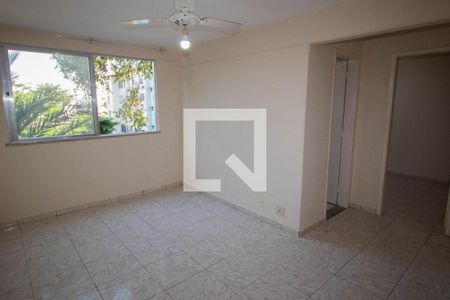 Sala de apartamento para alugar com 1 quarto, 50m² em Cordovil, Rio de Janeiro