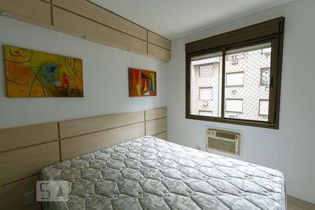 Quarto 2 de apartamento para alugar com 2 quartos, 59m² em Menino Deus, Porto Alegre