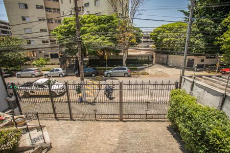 Vista de casa para alugar com 3 quartos, 243m² em Jardim Brasil (zona Sul), São Paulo