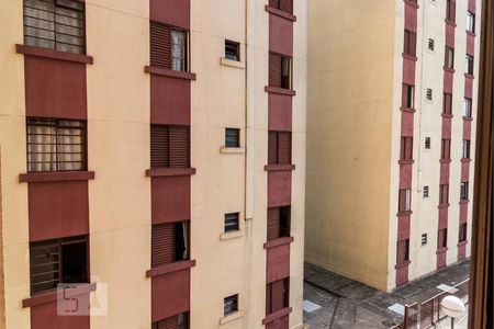 Vista da sala de apartamento à venda com 2 quartos, 47m² em Jardim Iracema, Taboão da Serra