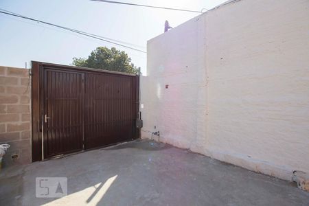 Garagem de casa de condomínio para alugar com 2 quartos, 70m² em Vila Jardim, Porto Alegre