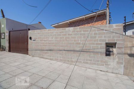 Fachada da casa  de casa de condomínio para alugar com 2 quartos, 70m² em Vila Jardim, Porto Alegre