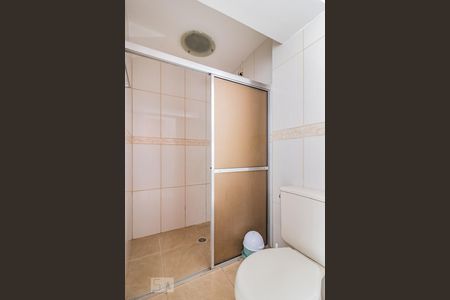 Banheiro de kitnet/studio à venda com 1 quarto, 32m² em Partenon, Porto Alegre