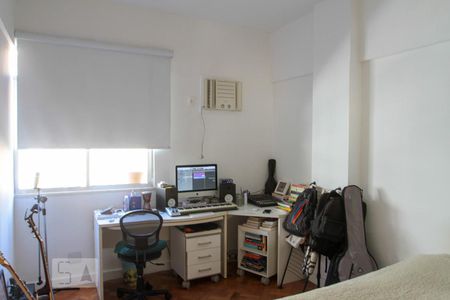 Quarto 1 de apartamento à venda com 3 quartos, 110m² em Gávea, Rio de Janeiro