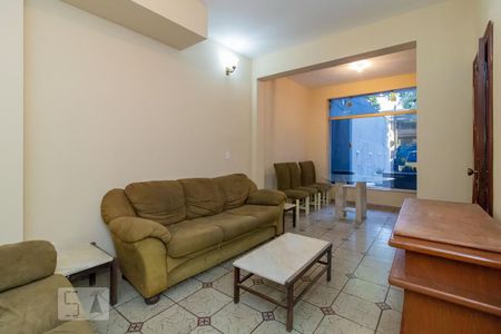 Sala de casa para alugar com 3 quartos, 100m² em Olaria, Rio de Janeiro