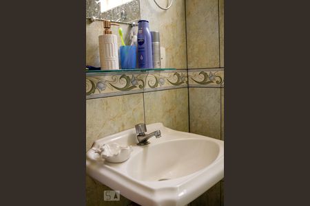 Casa para alugar com 60m², 2 quartos e 1 vaga Casa para alugar com 60m², 2 quartos e 1 vagaBanheiro - Torneira