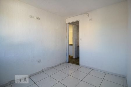 Quarto 2 de apartamento para alugar com 2 quartos, 51m² em Conjunto Residencial José Bonifácio, São Paulo