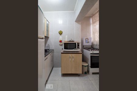 Cozinha de apartamento à venda com 1 quarto, 46m² em Sarandi, Porto Alegre