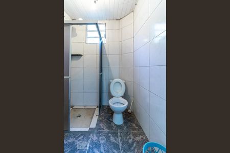 Banheiro de kitnet/studio para alugar com 1 quarto, 57m² em Vila Emir, São Paulo