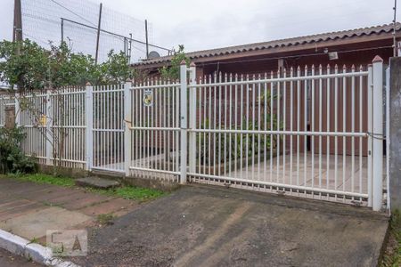 Fachada de casa à venda com 2 quartos, 60m² em Niterói, Canoas