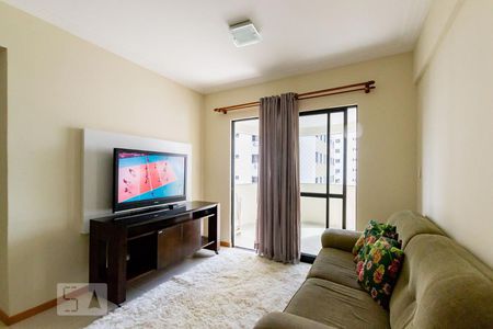 Sala de apartamento para alugar com 3 quartos, 84m² em Stiep, Salvador