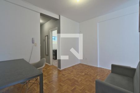 Sala de apartamento para alugar com 1 quarto, 46m² em Centro, Campinas