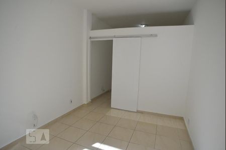 Studio de kitnet/studio para alugar com 1 quarto, 40m² em Copacabana, Rio de Janeiro