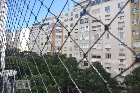 Vista de kitnet/studio para alugar com 1 quarto, 40m² em Copacabana, Rio de Janeiro