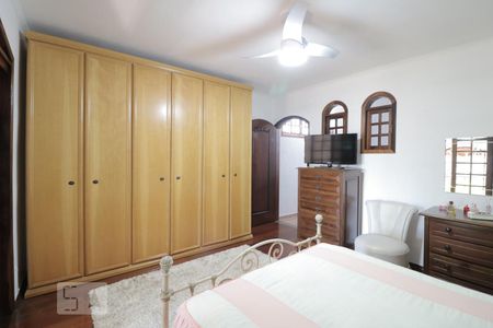 Quarto 1 de casa para alugar com 2 quartos, 220m² em Vila Nova Manchester, São Paulo