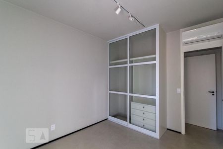 Quarto de apartamento para alugar com 3 quartos, 99m² em Cambuí, Campinas