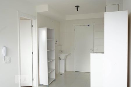 Sala/Cozinha de apartamento para alugar com 1 quarto, 29m² em Água Branca, São Paulo