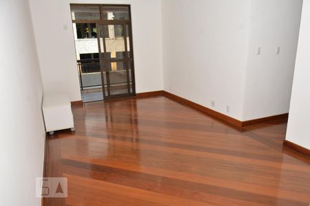 Sala de apartamento à venda com 4 quartos, 129m² em Jardim Guanabara, Rio de Janeiro