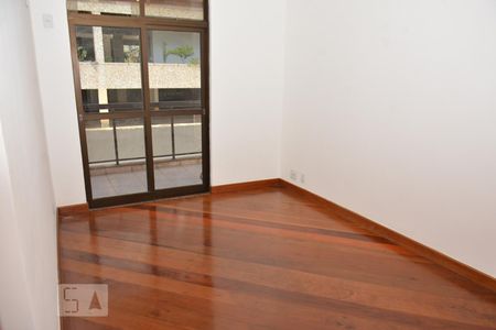 Quarto com suite de apartamento à venda com 4 quartos, 129m² em Jardim Guanabara, Rio de Janeiro