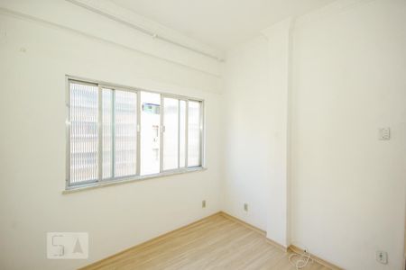 Quarto 1 de apartamento para alugar com 2 quartos, 90m² em Copacabana, Rio de Janeiro
