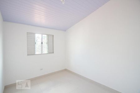 Quarto 1 de casa para alugar com 2 quartos, 63m² em Jardim Monte Azul, São Paulo