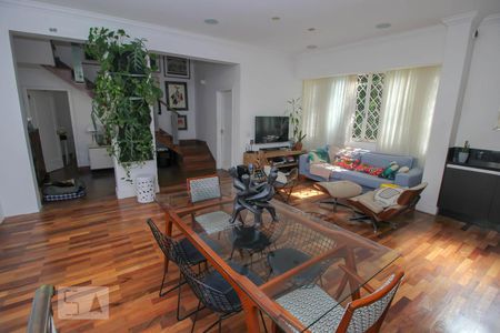 Sala de casa para alugar com 3 quartos, 200m² em Botafogo, Rio de Janeiro