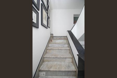 Escada - Entrada de casa para alugar com 3 quartos, 200m² em Botafogo, Rio de Janeiro