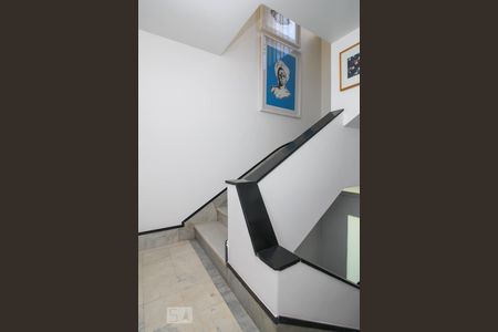 Escada - Entrada de casa para alugar com 3 quartos, 200m² em Botafogo, Rio de Janeiro