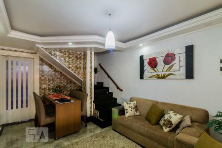 Casa de condomínio à venda com 60m², 3 quartos e 2 vagasSala
