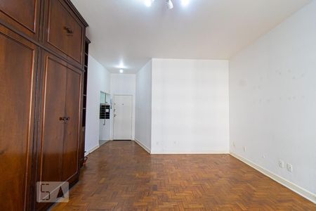 Sala/Quarto de kitnet/studio à venda com 1 quarto, 49m² em Centro, São Paulo