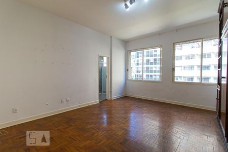 Sala/Quarto de kitnet/studio à venda com 1 quarto, 49m² em Centro, São Paulo