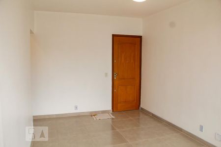 sala de apartamento para alugar com 2 quartos, 71m² em Maracanã, Rio de Janeiro