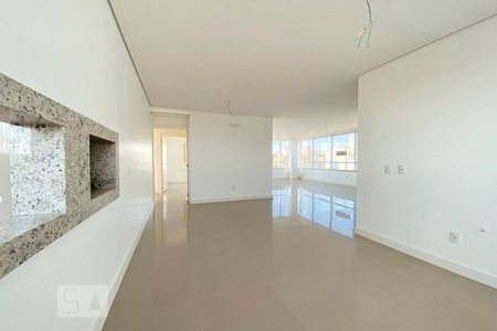 Apartamento à venda com 131m², 3 quartos e 3 vagas Apartamento à venda com 131m², 3 quartos e 3 vagasCozinha